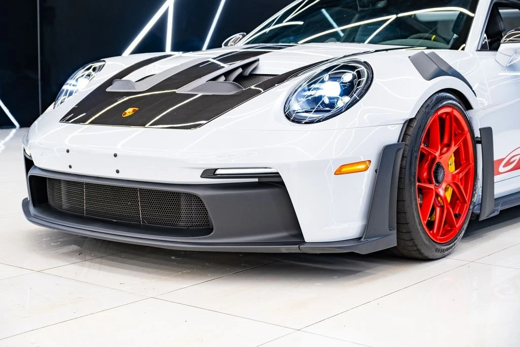 2024 Porsche 992 GT3 RS - Image 2 of 31