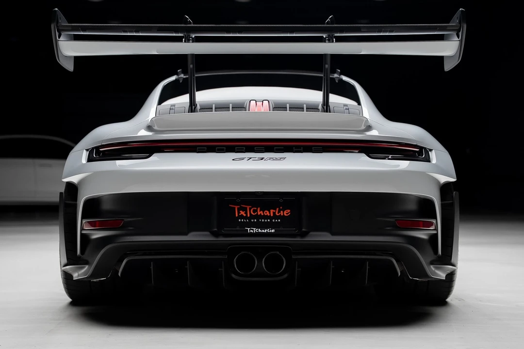 2024 Porsche 992 GT3 RS - Image 29 of 31