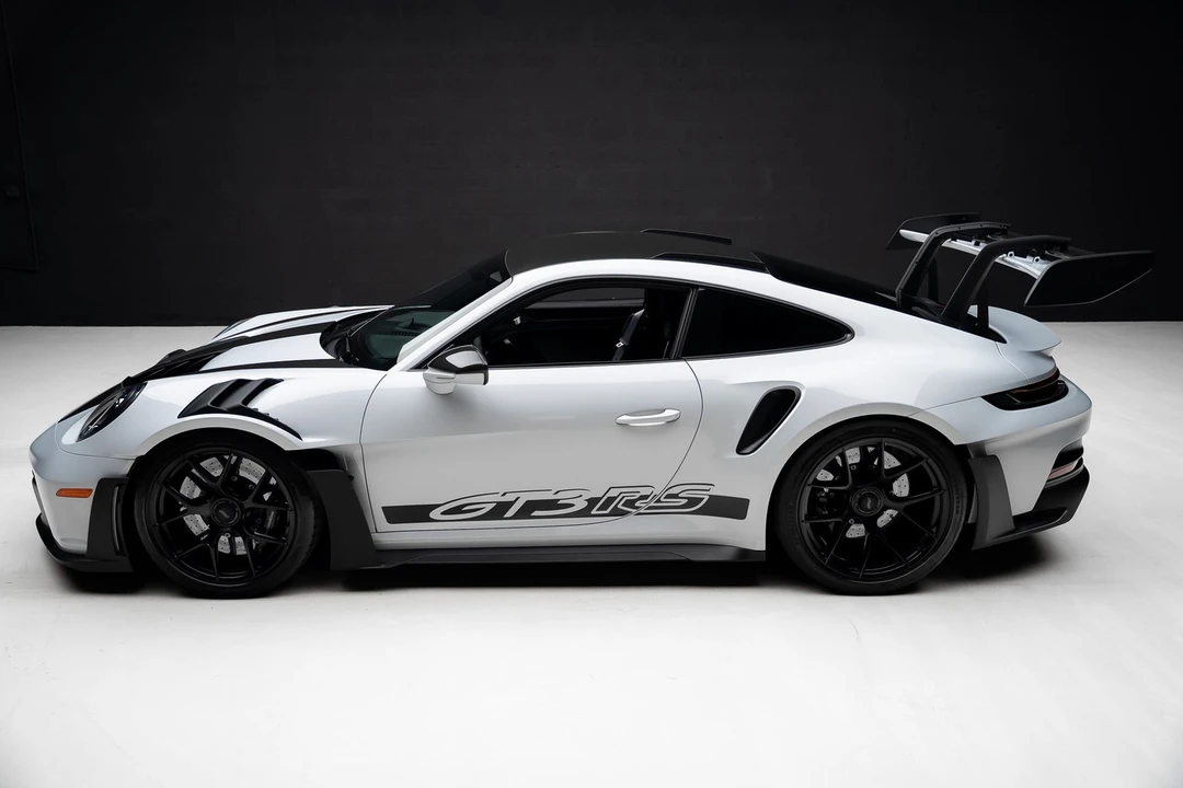2024 Porsche 992 GT3 RS - Image 17 of 31
