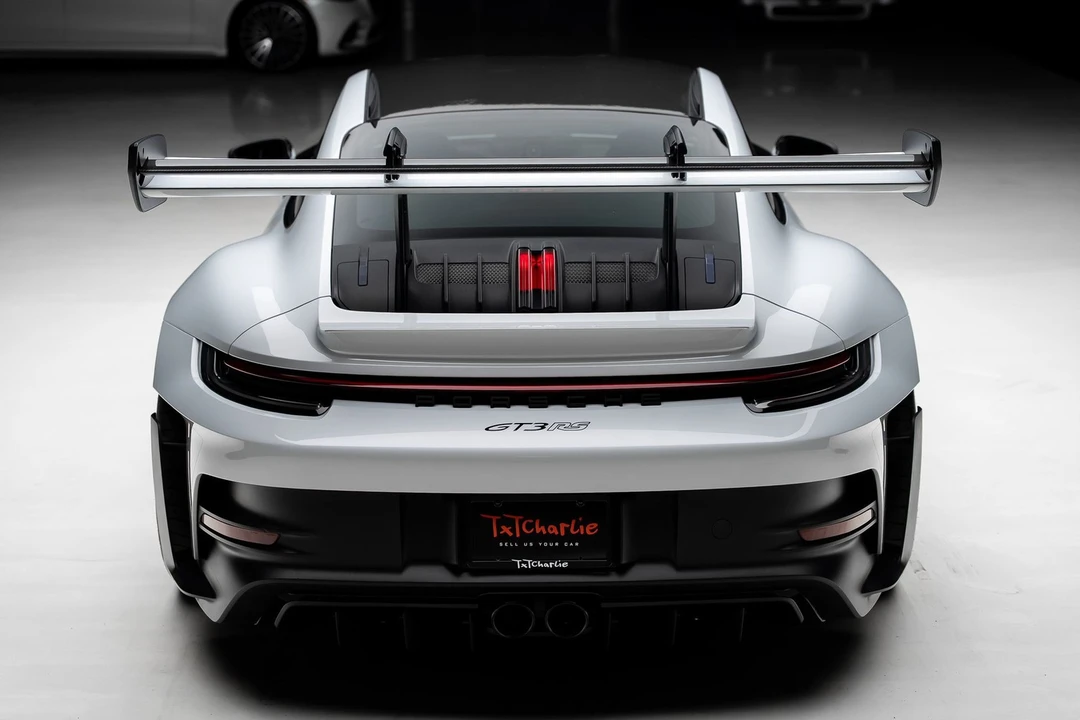 2024 Porsche 992 GT3 RS - Image 27 of 31