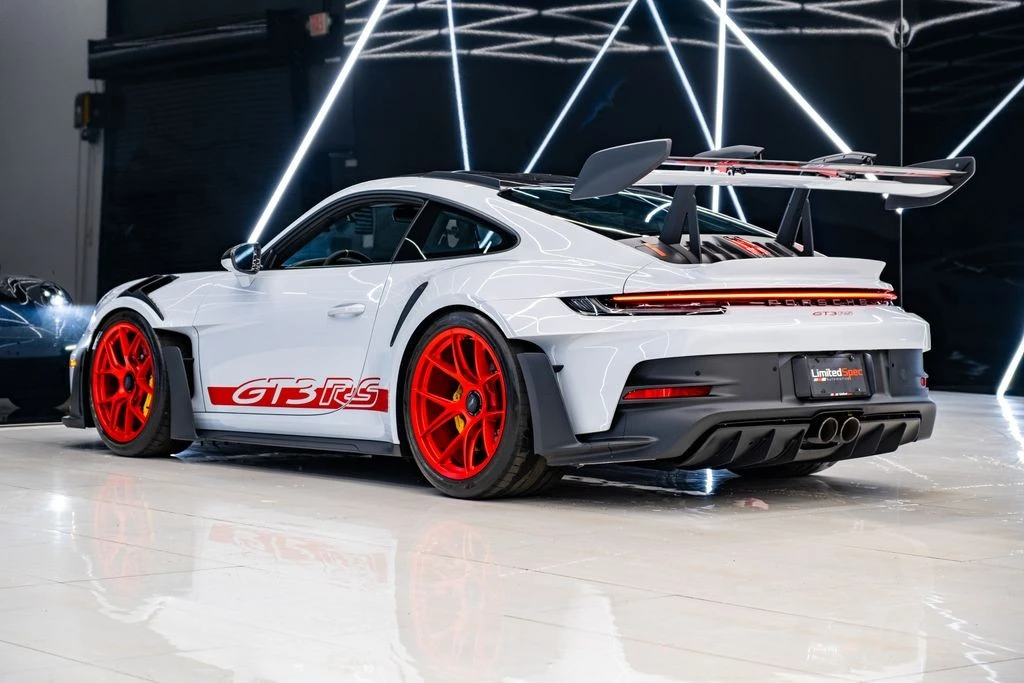 2024 Porsche 992 GT3 RS - Image 30 of 31