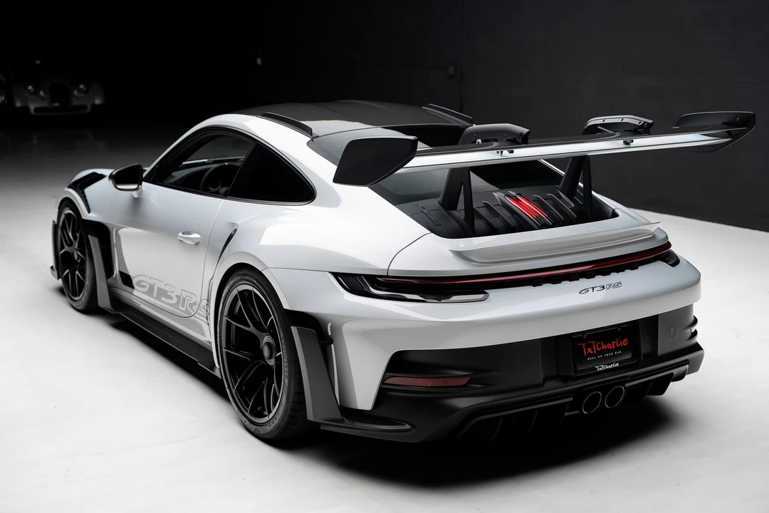 2024 Porsche 992 GT3 RS - Image 26 of 31