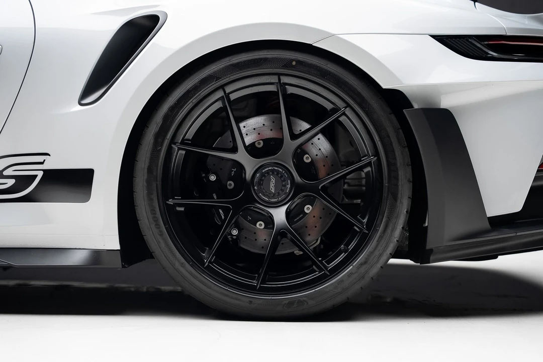 2024 Porsche 992 GT3 RS - Image 22 of 31