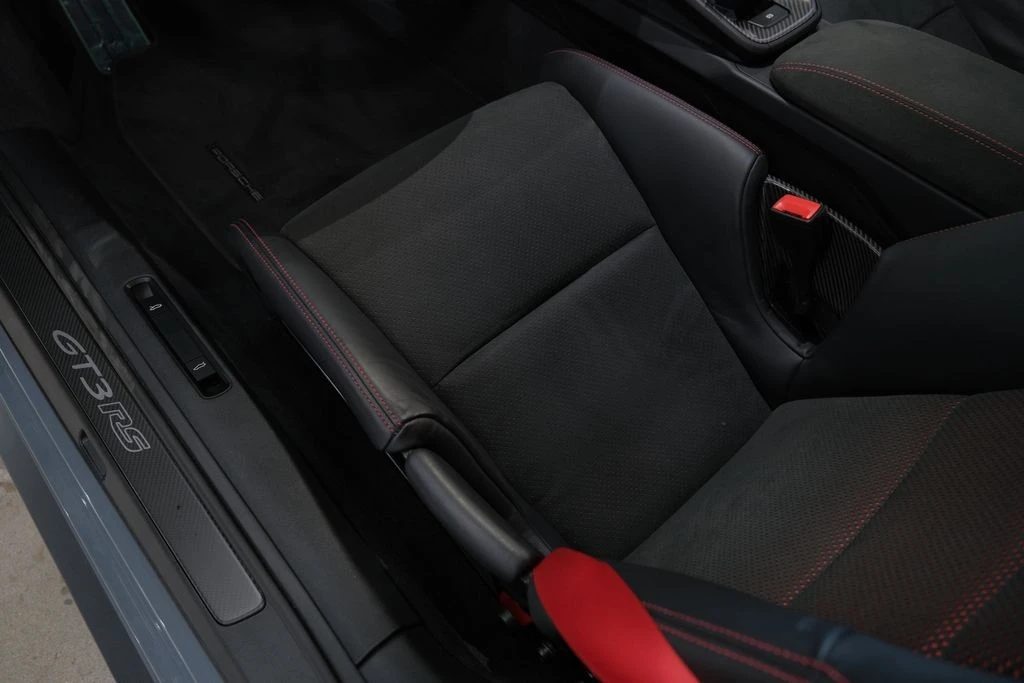 2024 Porsche 992 GT3 RS - Image 9 of 28