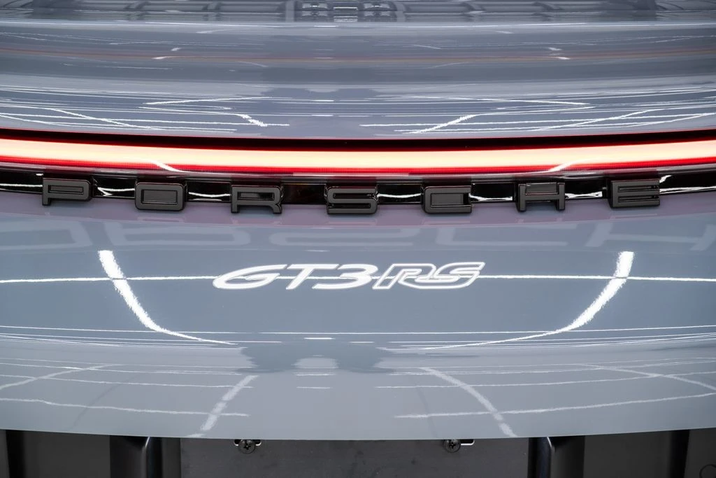 2024 Porsche 992 GT3 RS - Image 19 of 21