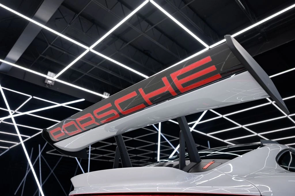 2024 Porsche 992 GT3 RS - Image 26 of 31