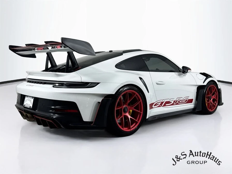 2024 Porsche 992 GT3 RS - Image 7 of 31