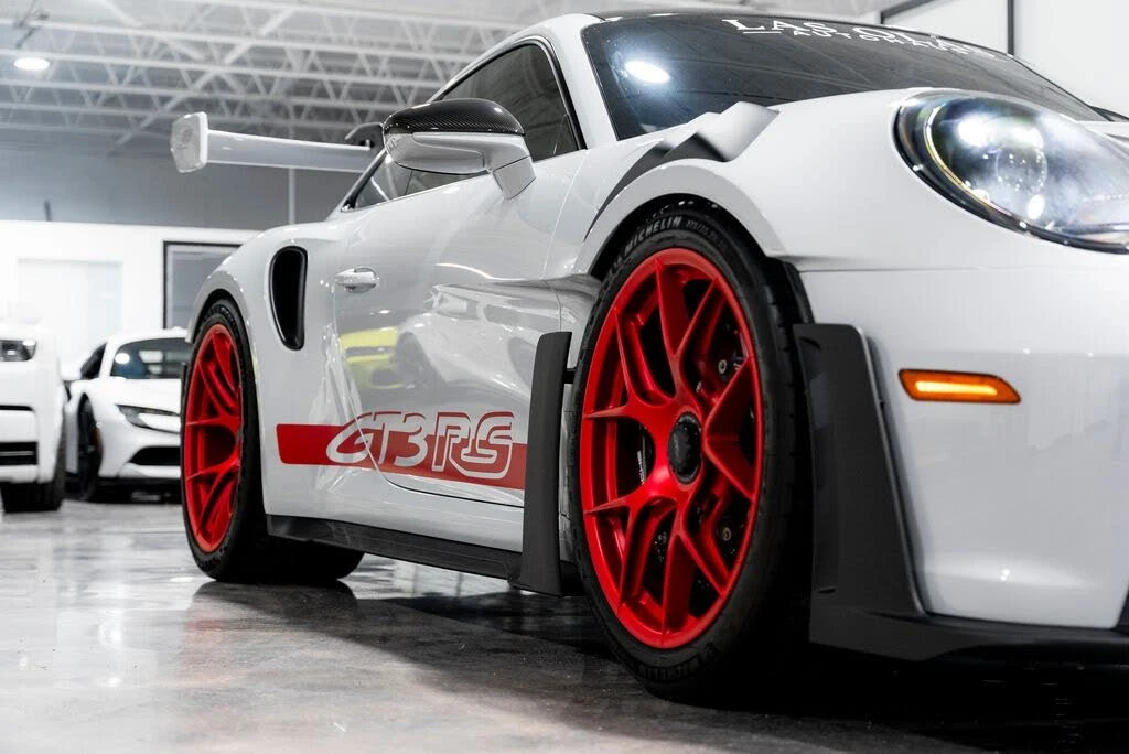 2024 Porsche 992 GT3 RS - Image 12 of 31