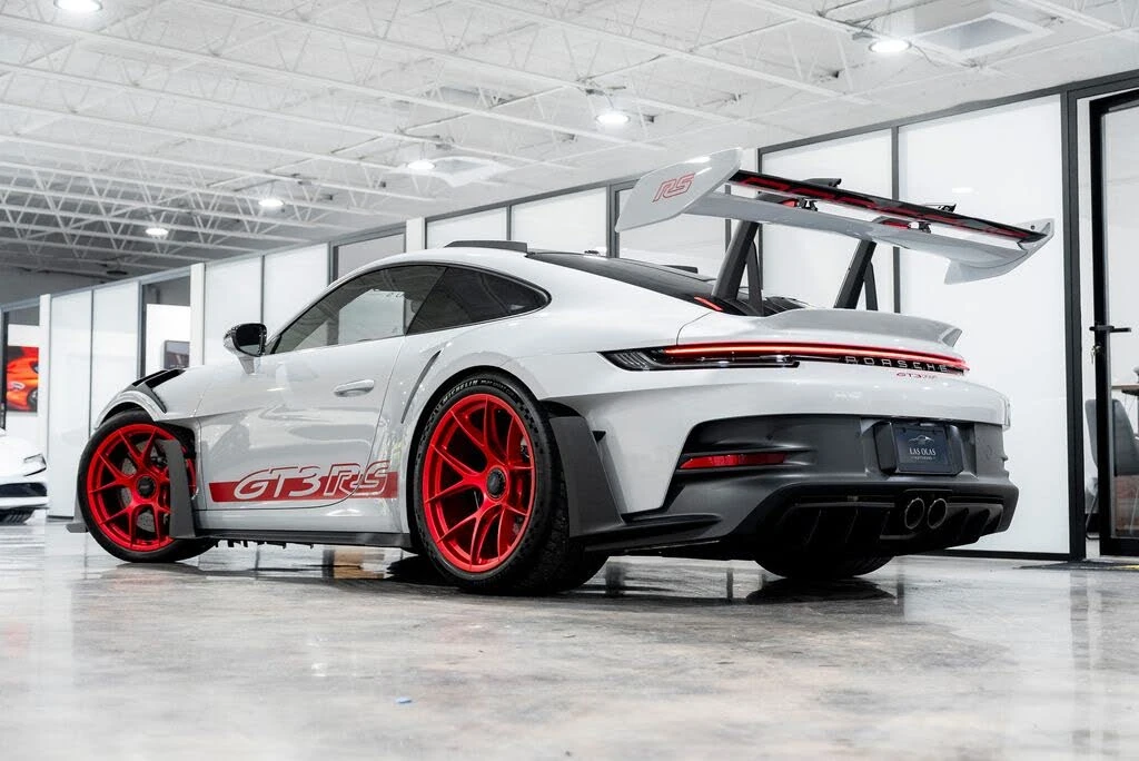 2024 Porsche 992 GT3 RS - Image 17 of 31