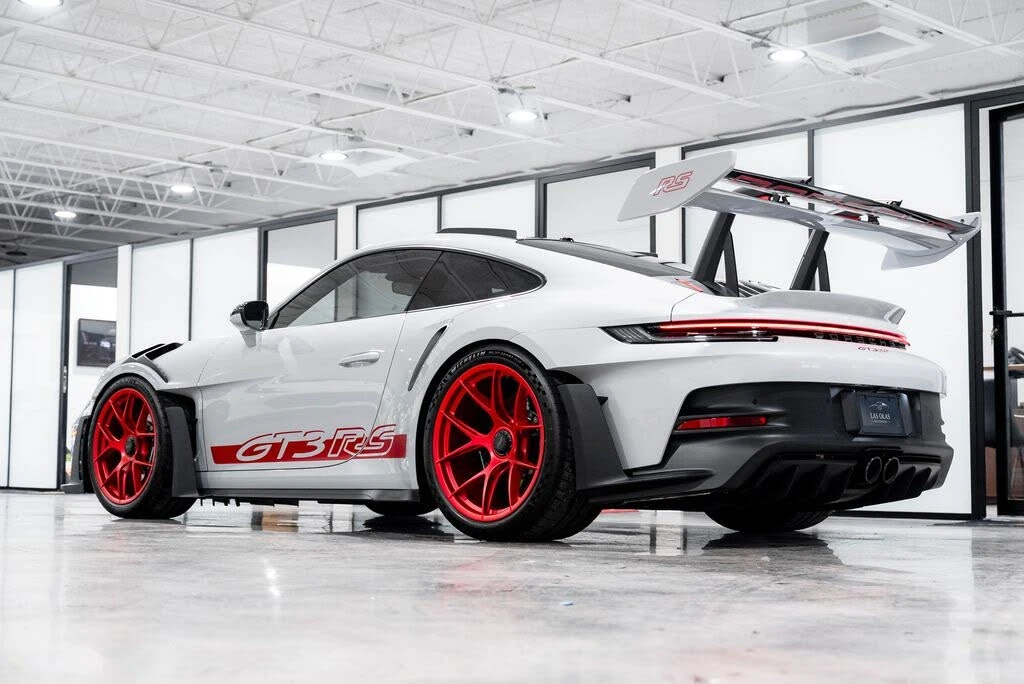 2024 Porsche 992 GT3 RS - Image 18 of 31