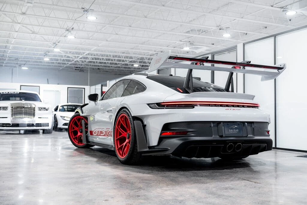 2024 Porsche 992 GT3 RS - Image 19 of 31