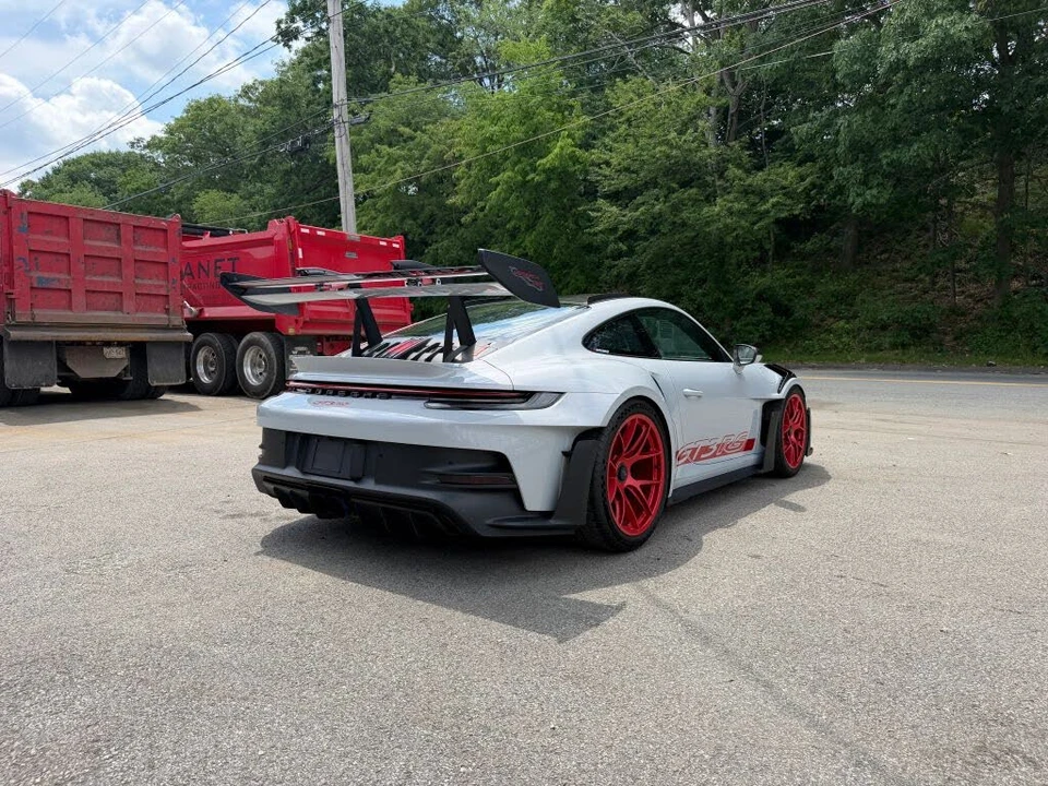 2024 Porsche 992 GT3 RS - Image 17 of 31