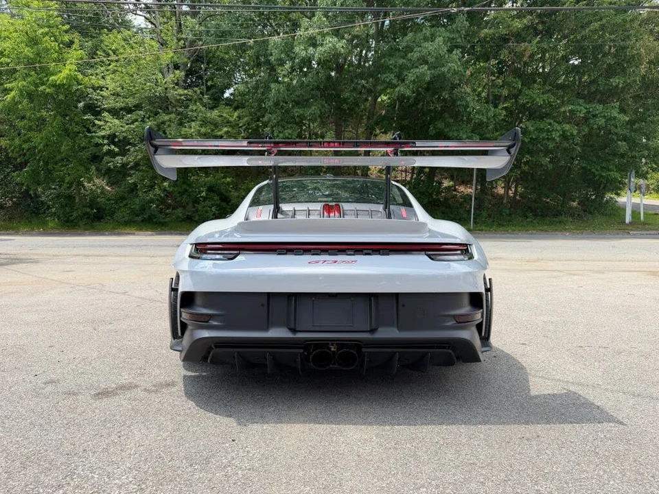 2024 Porsche 992 GT3 RS - Image 16 of 31