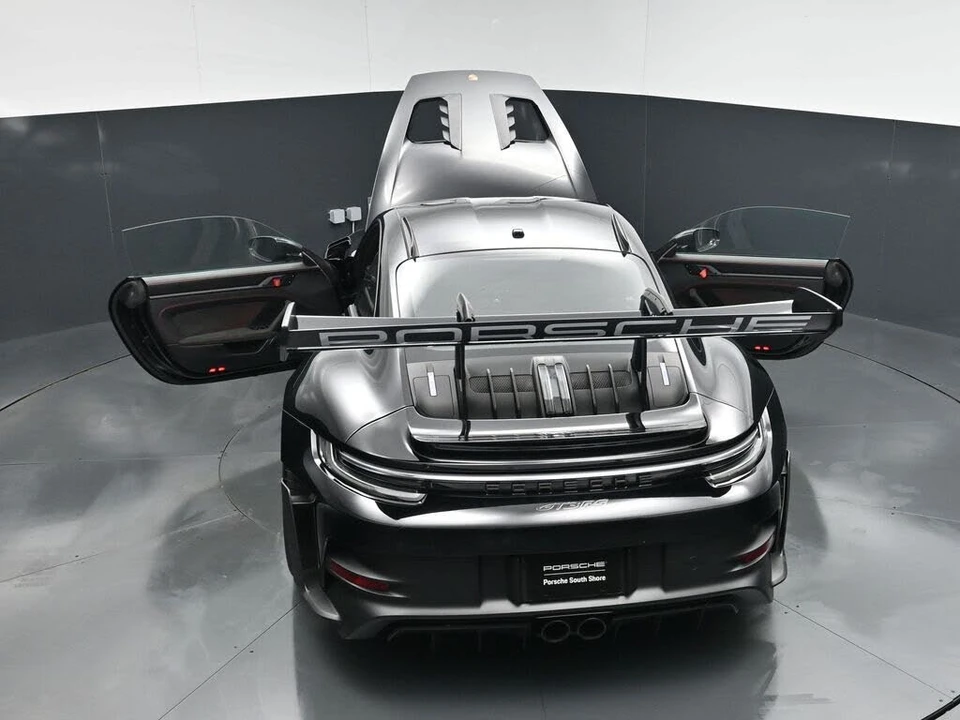 2024 Porsche 992 GT3 RS - Image 29 of 31