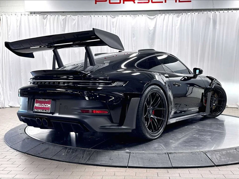 2024 Porsche 992 GT3 RS - Image 8 of 31