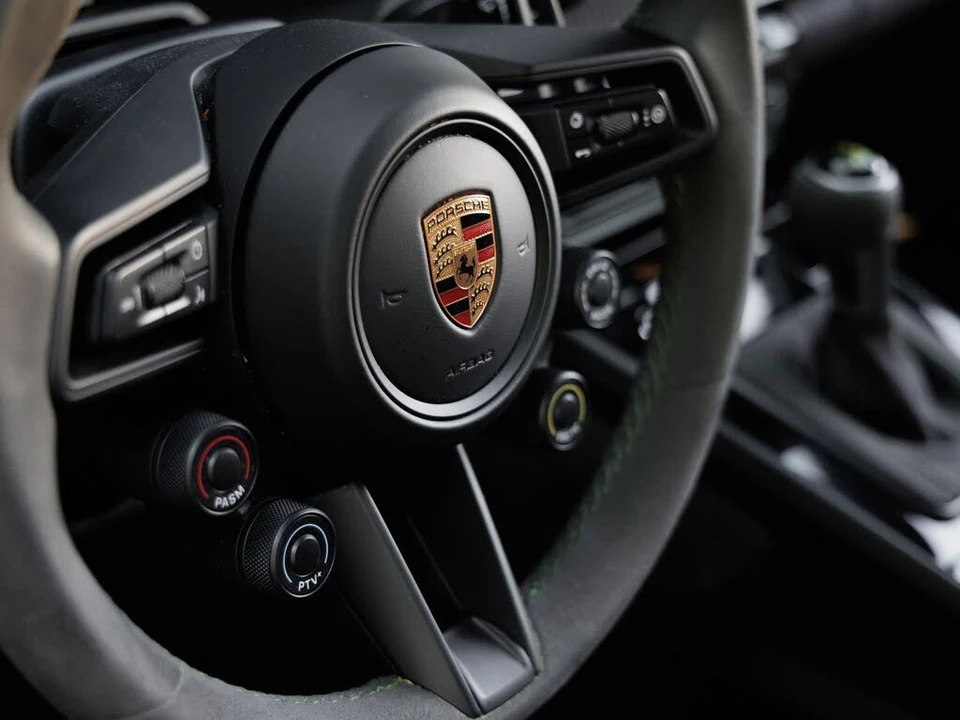2024 Porsche 992 GT3 RS - Image 22 of 31