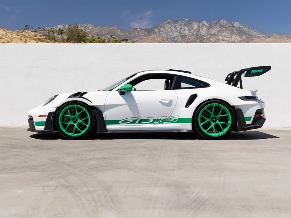 2024 Porsche 992 GT3 RS - Image 2 of 31