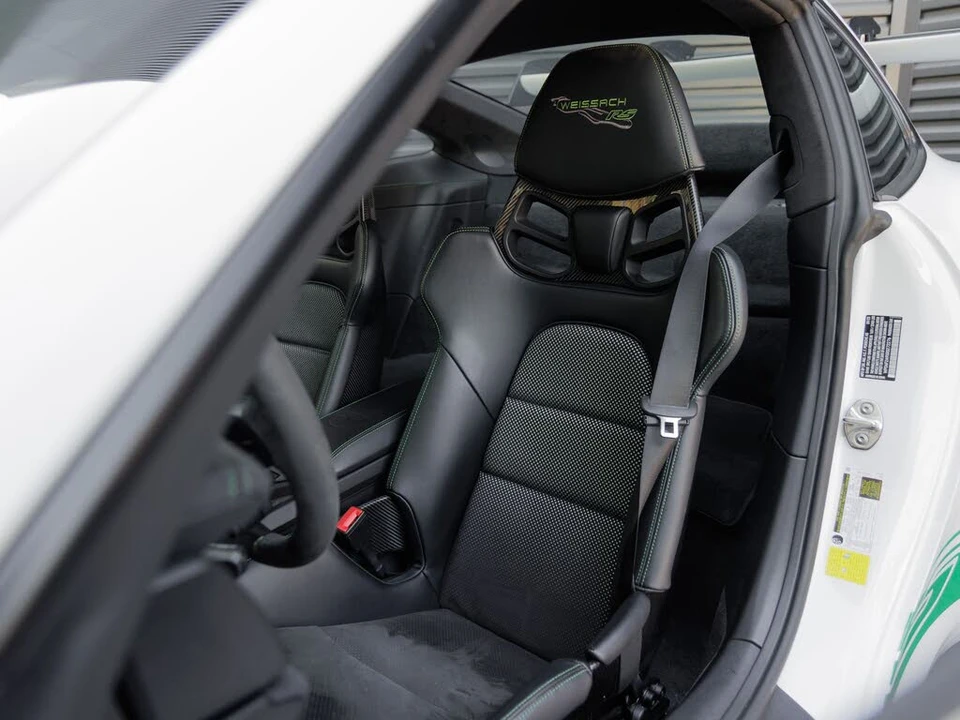 2024 Porsche 992 GT3 RS - Image 5 of 31
