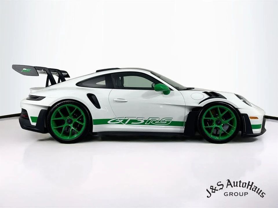 2024 Porsche 992 GT3 RS - Image 8 of 31