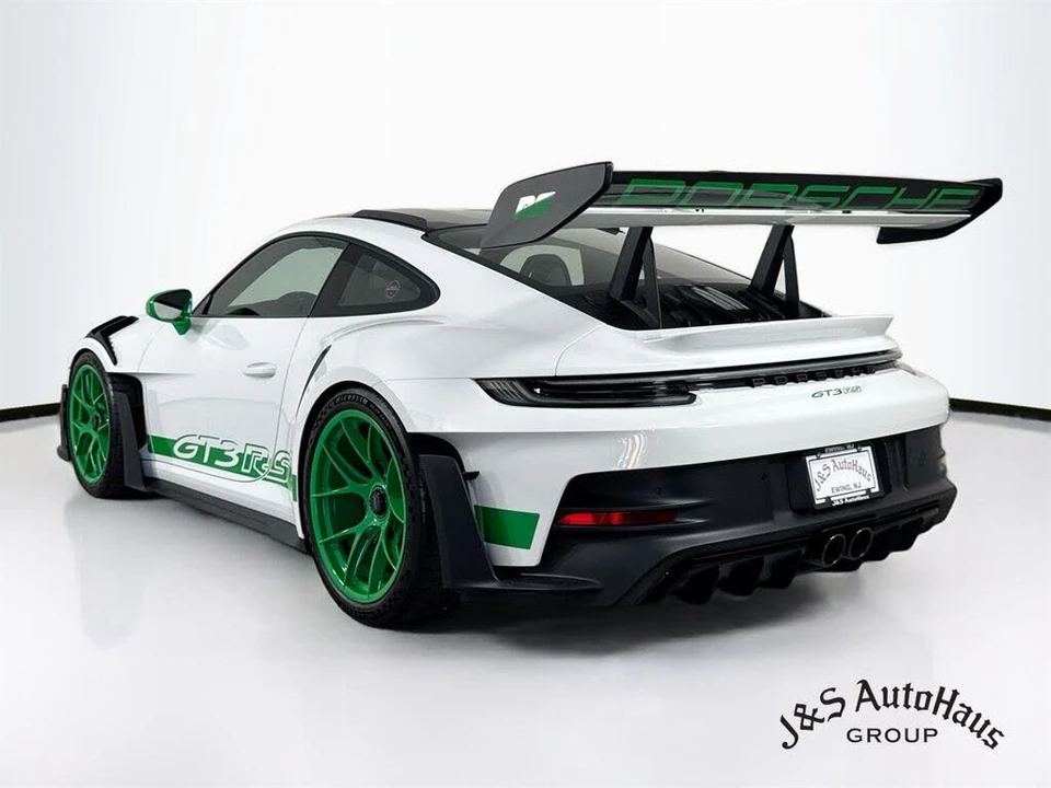 2024 Porsche 992 GT3 RS - Image 5 of 31