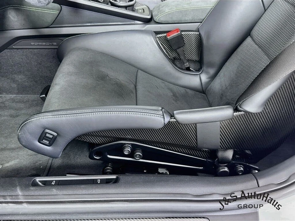 2024 Porsche 992 GT3 RS - Image 26 of 31