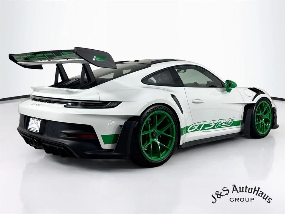 2024 Porsche 992 GT3 RS - Image 7 of 31