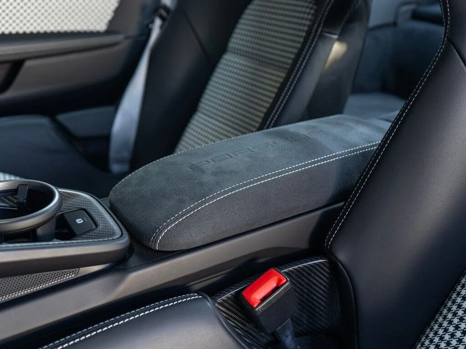 2024 Porsche 992 GT3 RS - Image 30 of 31