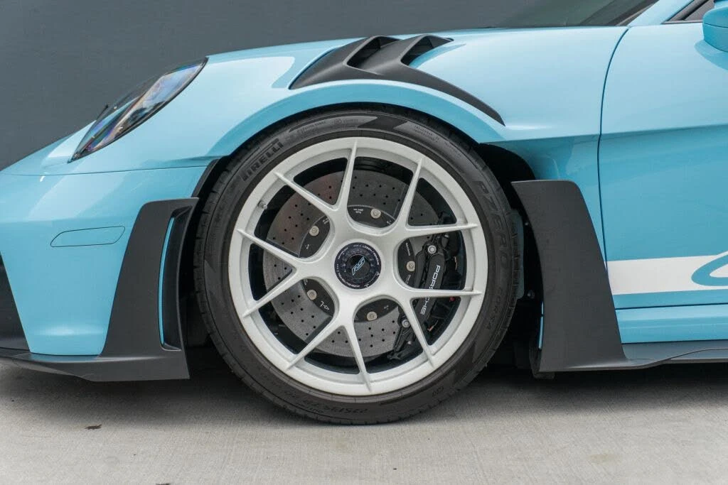 2024 Porsche 992 GT3 RS - Image 17 of 31