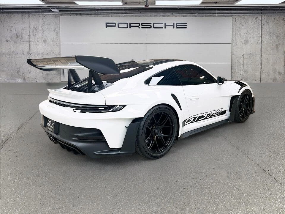 2024 Porsche 992 GT3 RS - Image 9 of 31