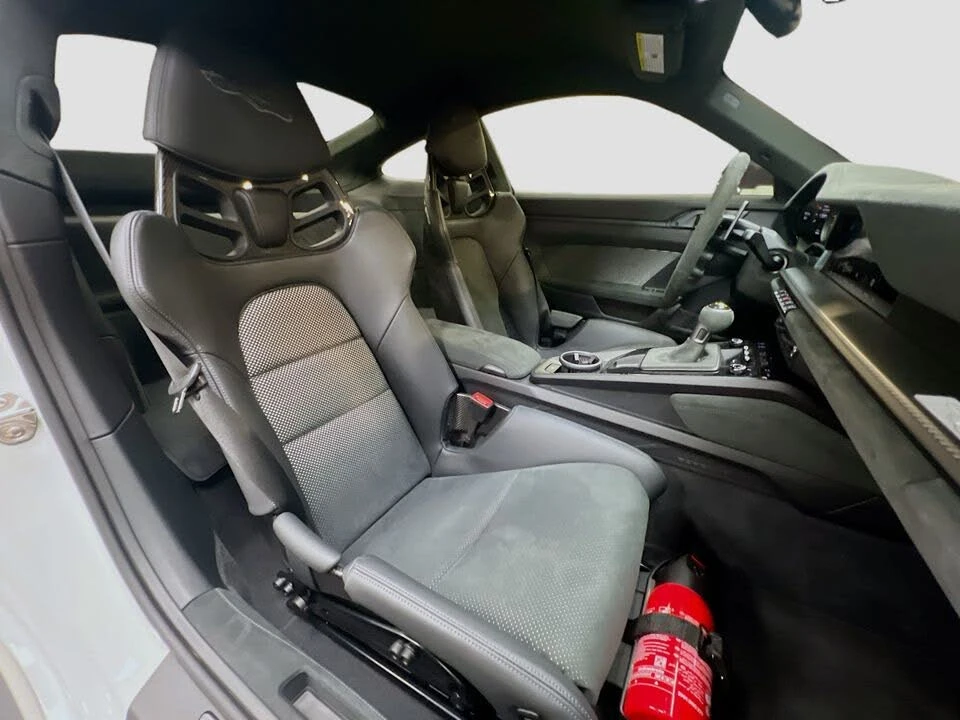 2024 Porsche 992 GT3 RS - Image 26 of 31