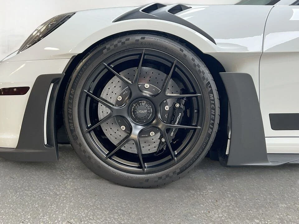 2024 Porsche 992 GT3 RS - Image 29 of 31
