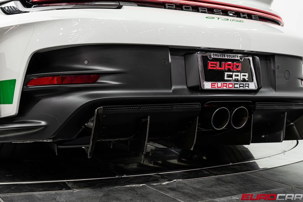 2024 Porsche 992 GT3 RS - Image 28 of 31