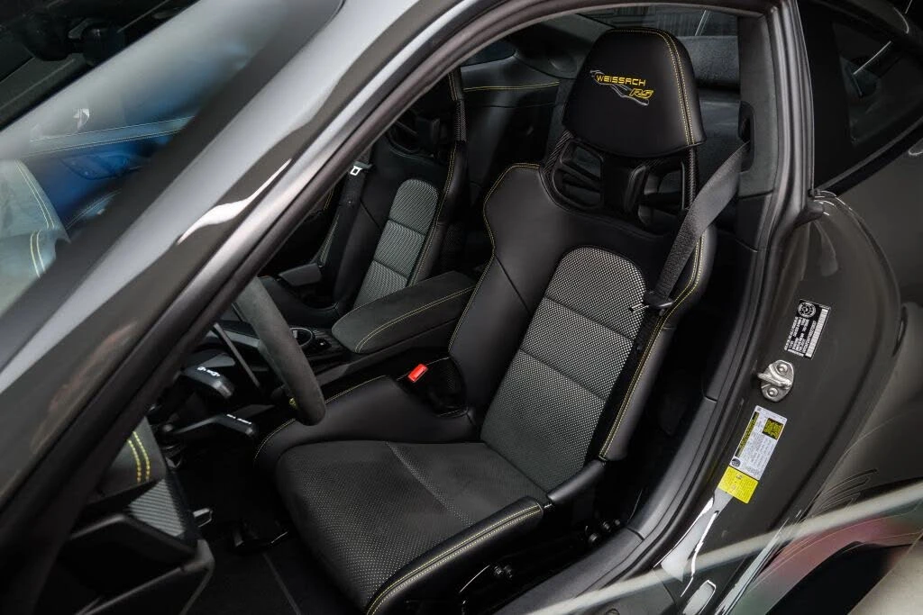 2024 Porsche 992 GT3 RS - Image 28 of 31