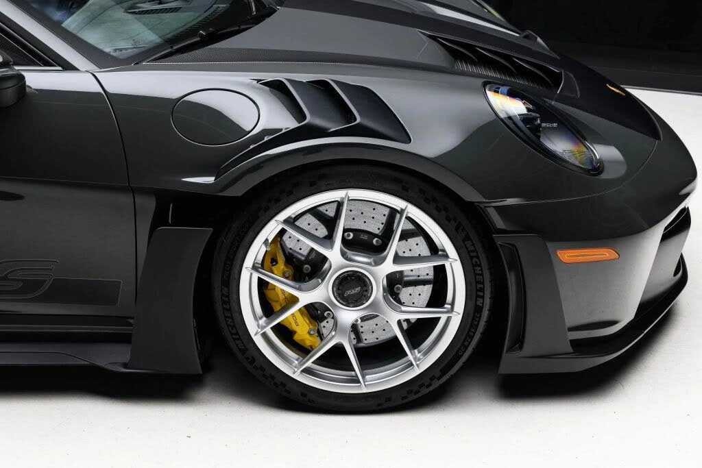 2024 Porsche 992 GT3 RS - Image 3 of 31