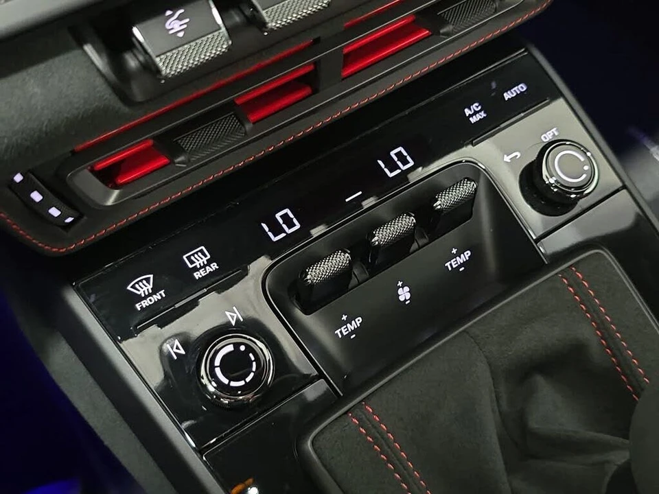 2024 Porsche 992 GT3 RS - Image 19 of 30