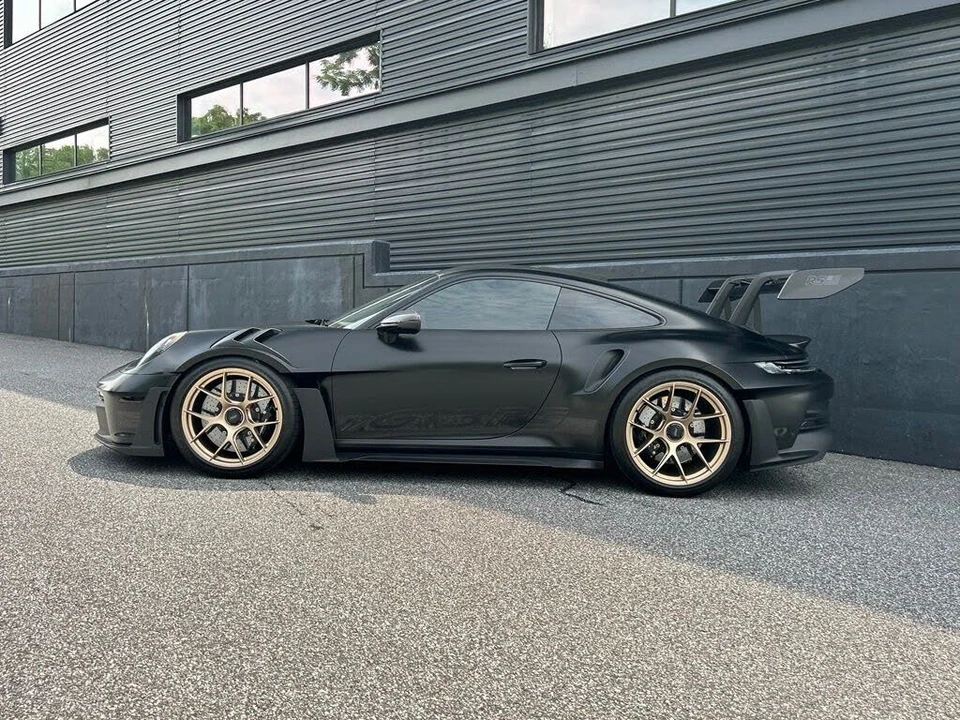 2024 Porsche 992 GT3 RS - Image 2 of 29