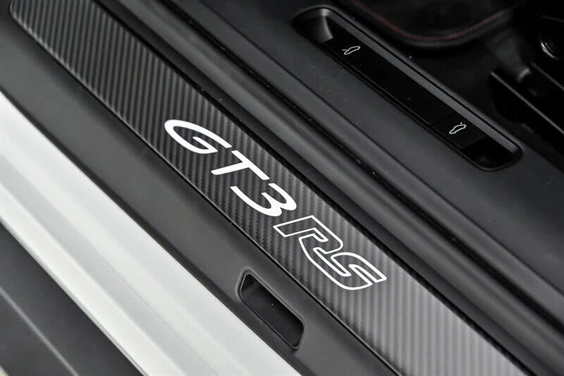2024 Porsche 992 GT3 RS - Image 25 of 31
