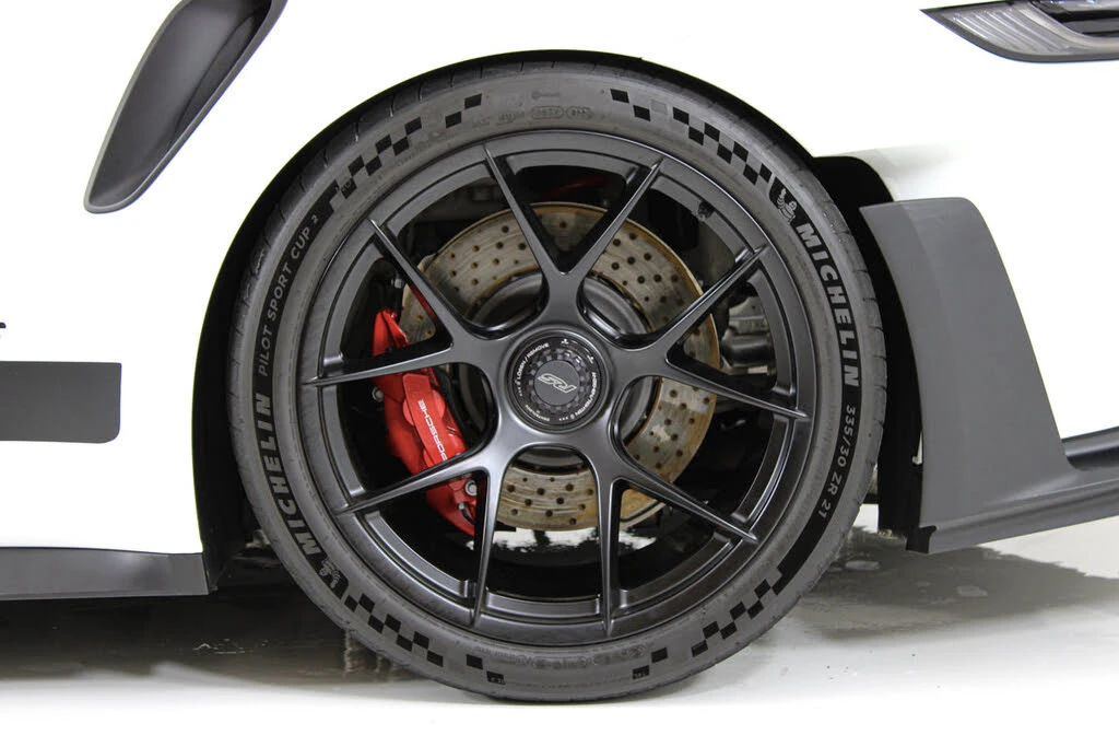 2024 Porsche 992 GT3 RS - Image 16 of 31