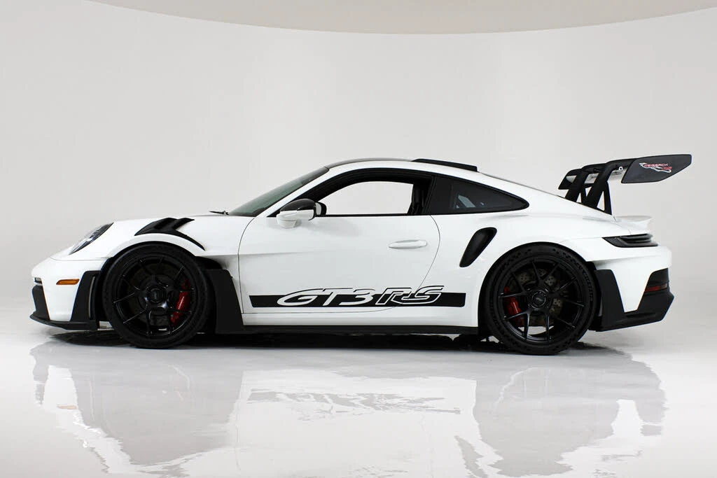 2024 Porsche 992 GT3 RS - Image 2 of 31