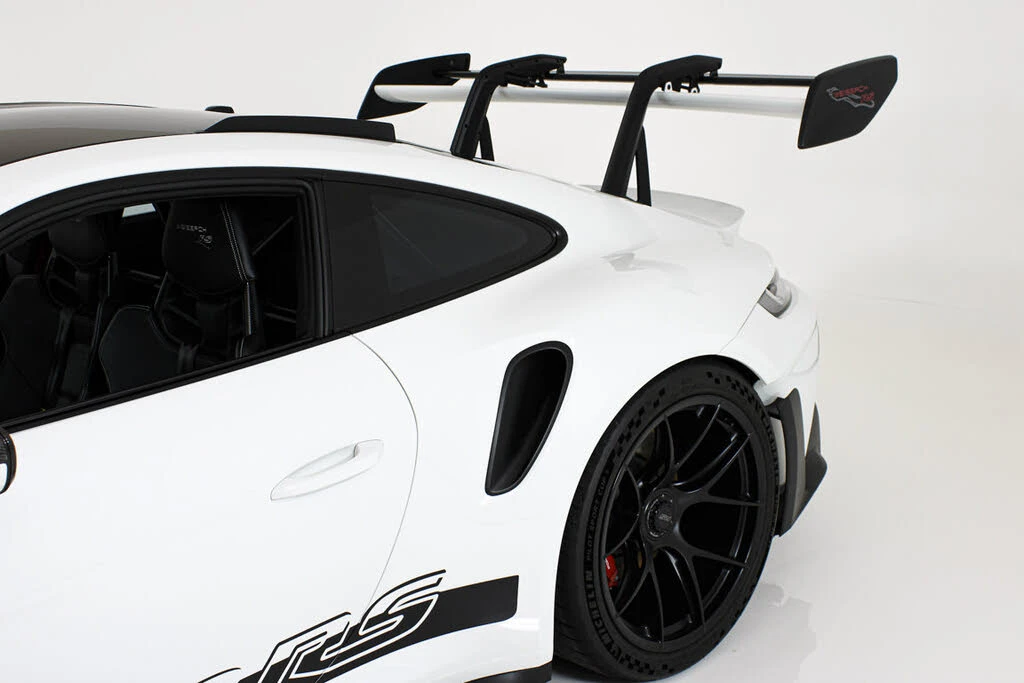 2024 Porsche 992 GT3 RS - Image 29 of 31