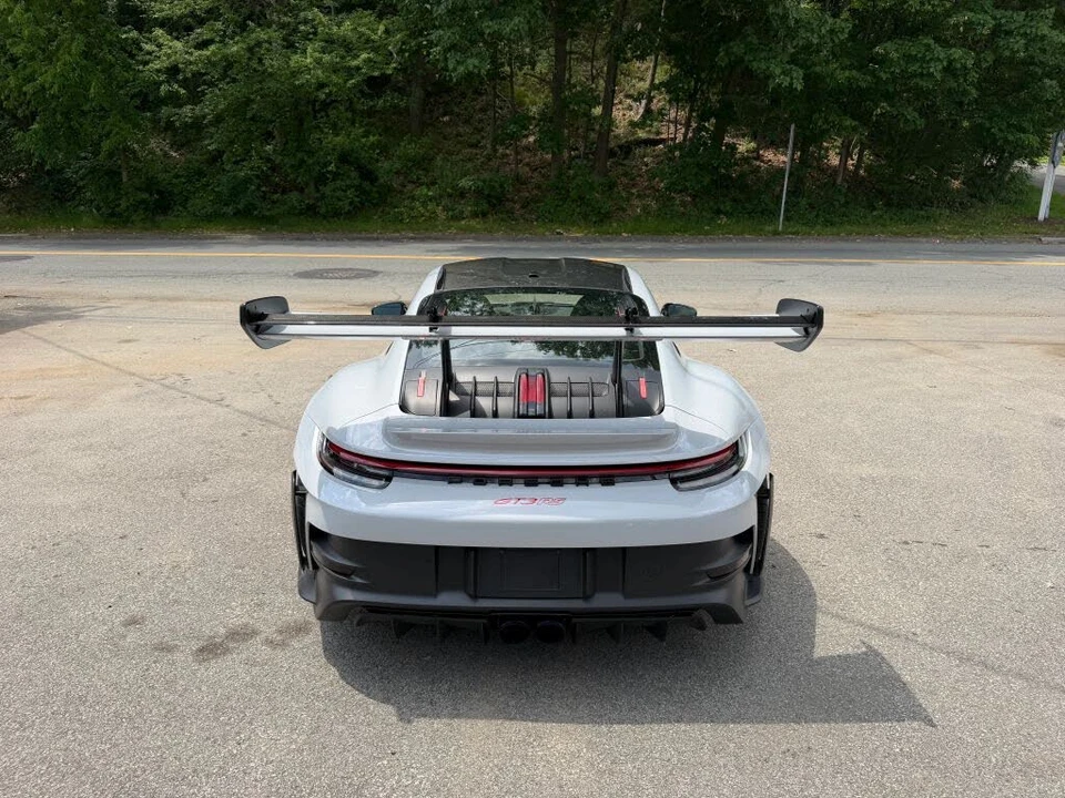 2024 Porsche 992 GT3 RS - Image 15 of 31