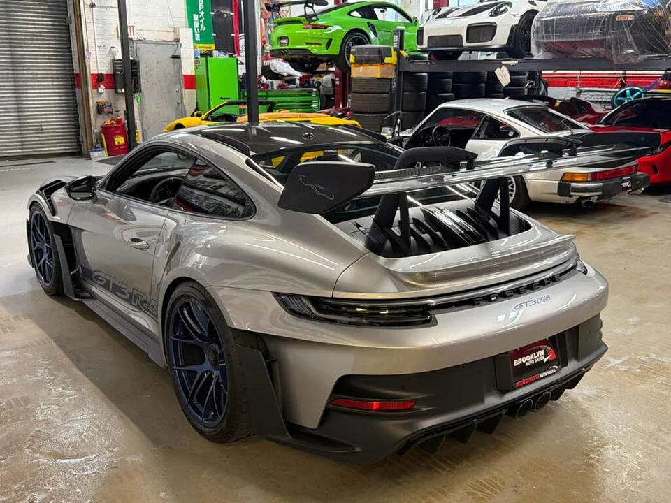 2024 Porsche 992 GT3 RS - Image 11 of 29
