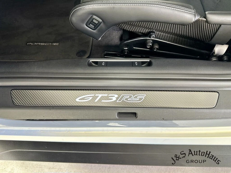 2024 Porsche 992 GT3 RS - Image 27 of 31