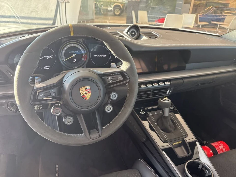 2024 Porsche 992 GT3 RS - Image 11 of 31