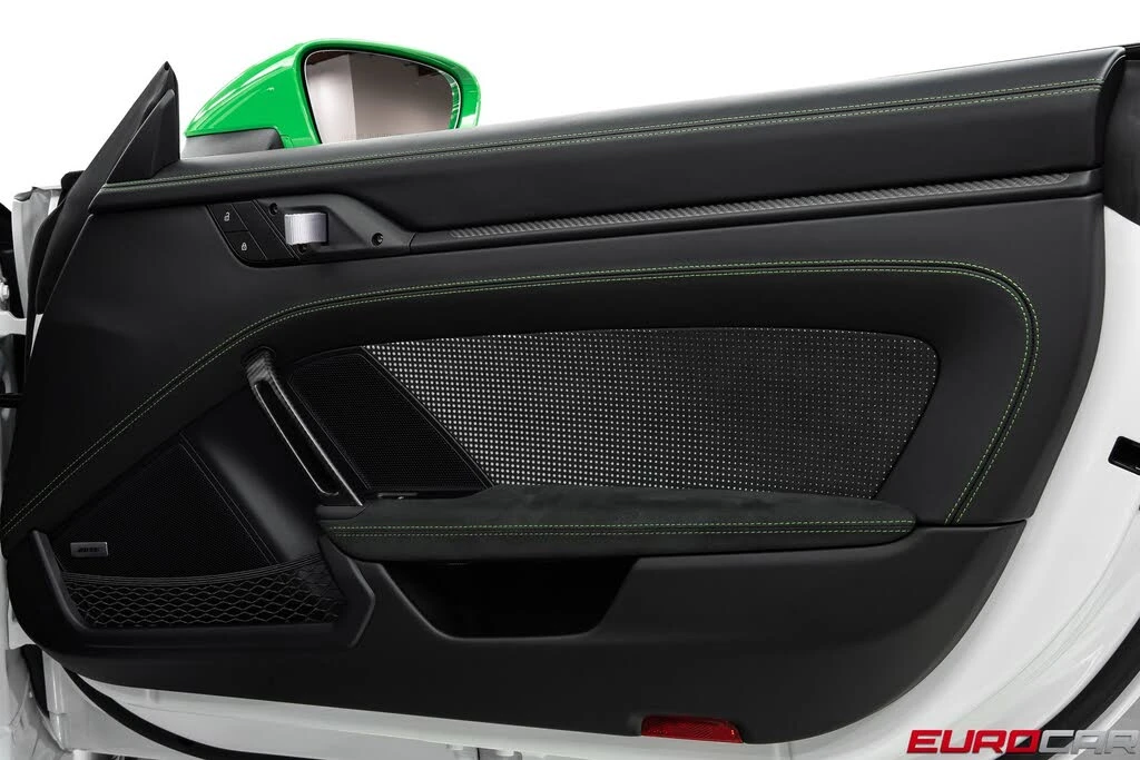 2024 Porsche 992 GT3 RS - Image 28 of 31