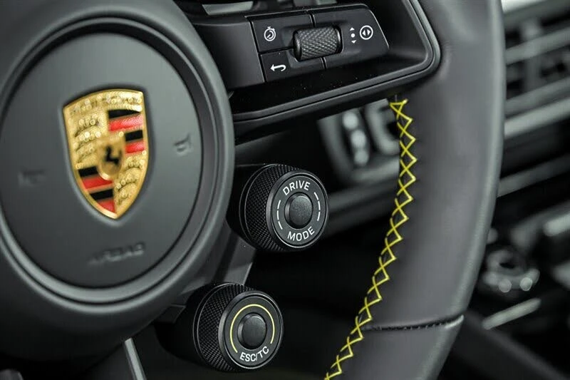 2024 Porsche 992 GT3 RS - Image 25 of 31