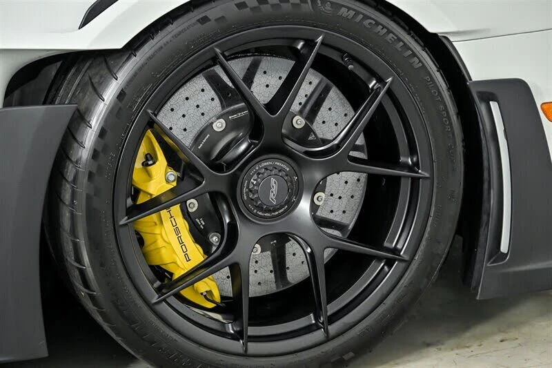 2024 Porsche 992 GT3 RS - Image 14 of 31
