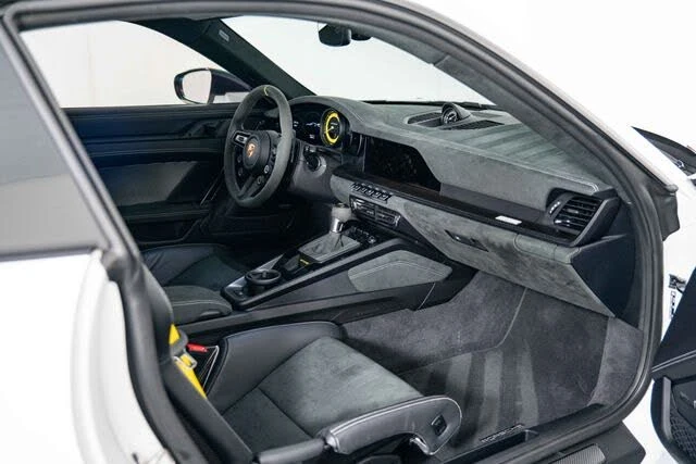 2024 Porsche 992 GT3 RS - Image 25 of 31