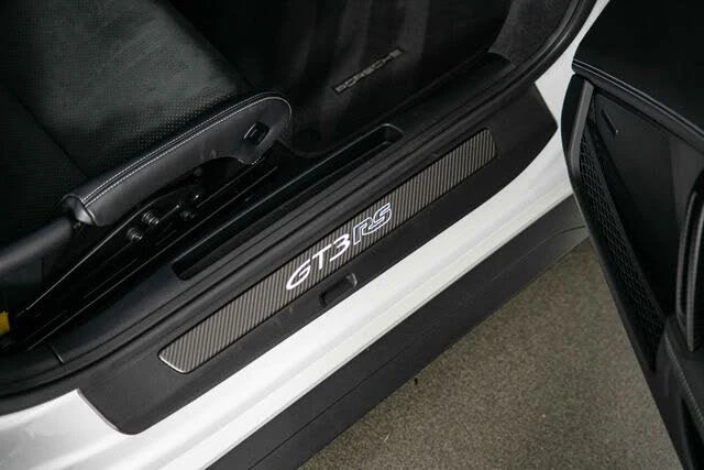 2024 Porsche 992 GT3 RS - Image 29 of 31