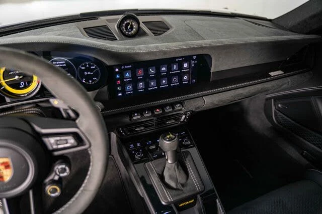 2024 Porsche 992 GT3 RS - Image 18 of 31